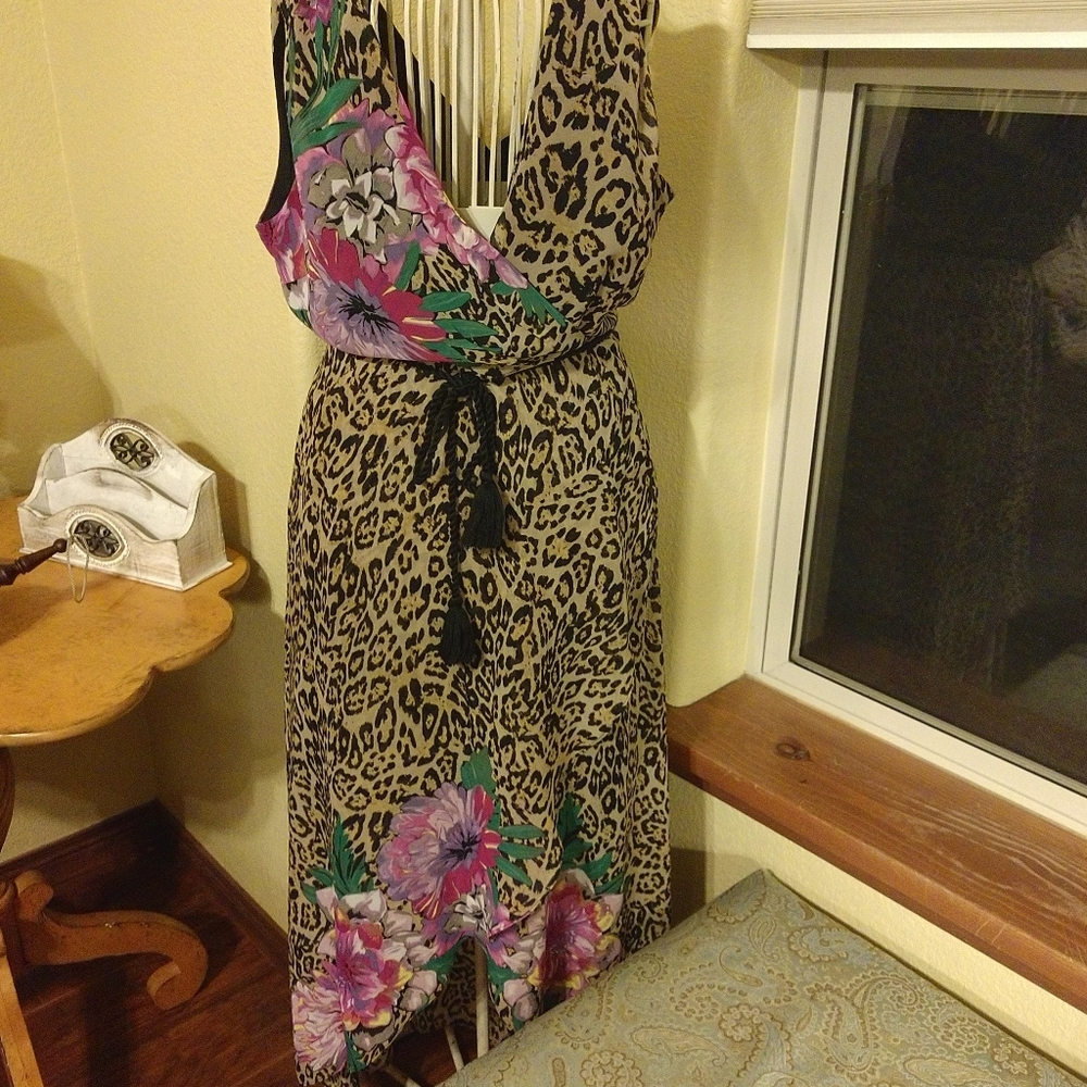 INC hi low sun dress size 6 brand new.